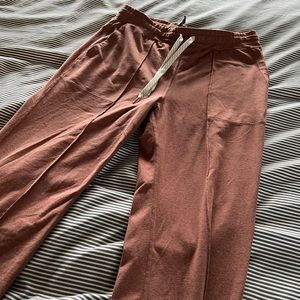 Vuori Wide Leg Halo Pants in Terracotta Heather